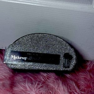 Make up brush holder